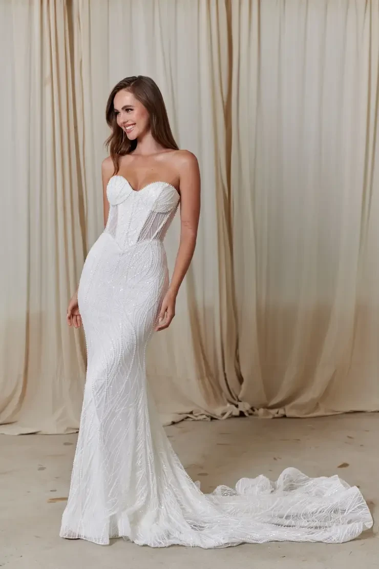 Evie Young Style #Carter Default Image